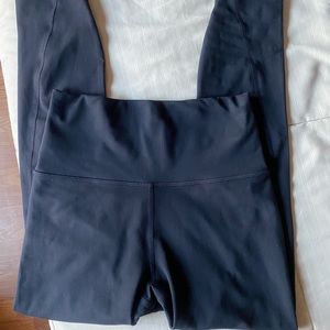 Fabletics Ultra high waisted pure luxe essential 7/8 legging